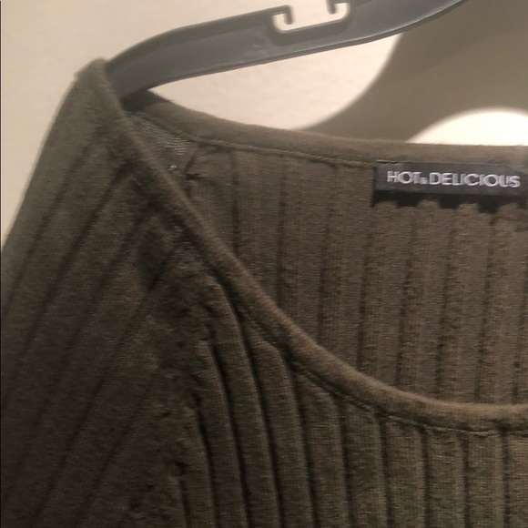 Ribbed green dress - Picture 4 of 6